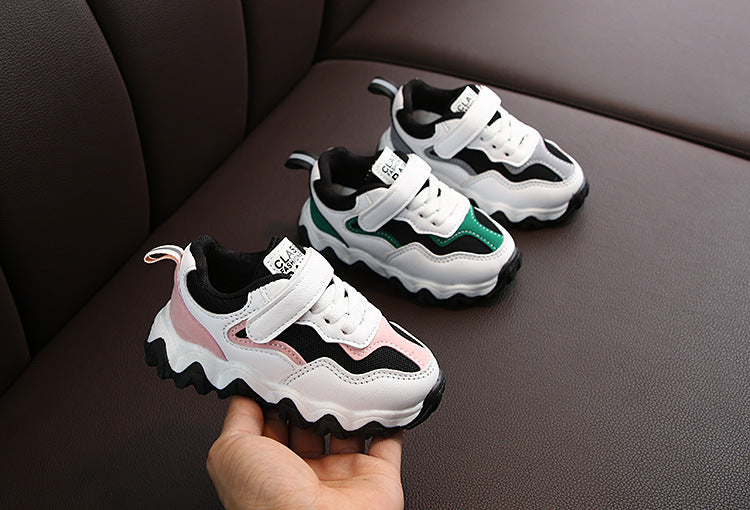 Wave bottom travel shoes for kids