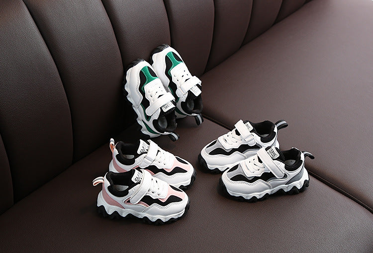 Wave bottom travel shoes for kids