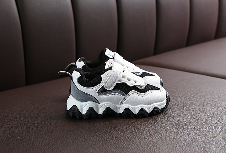 Wave bottom travel shoes for kids