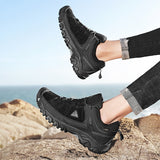 Hiking Shoes Durable Leather Climbing Shoes
