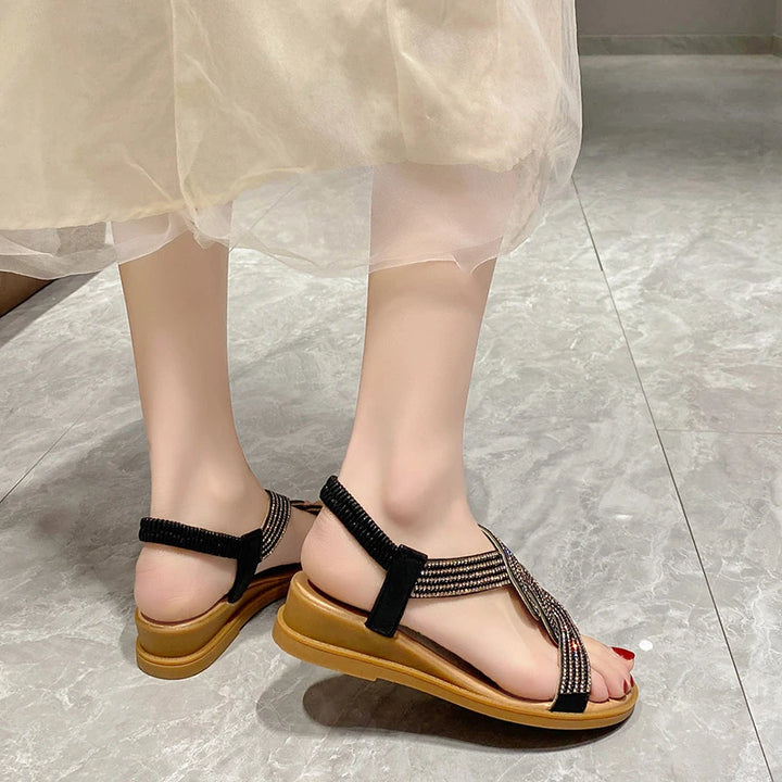 2023 New Fashion Flat Woman Sandals Shoes Round Toe Heel Diamond Decoration